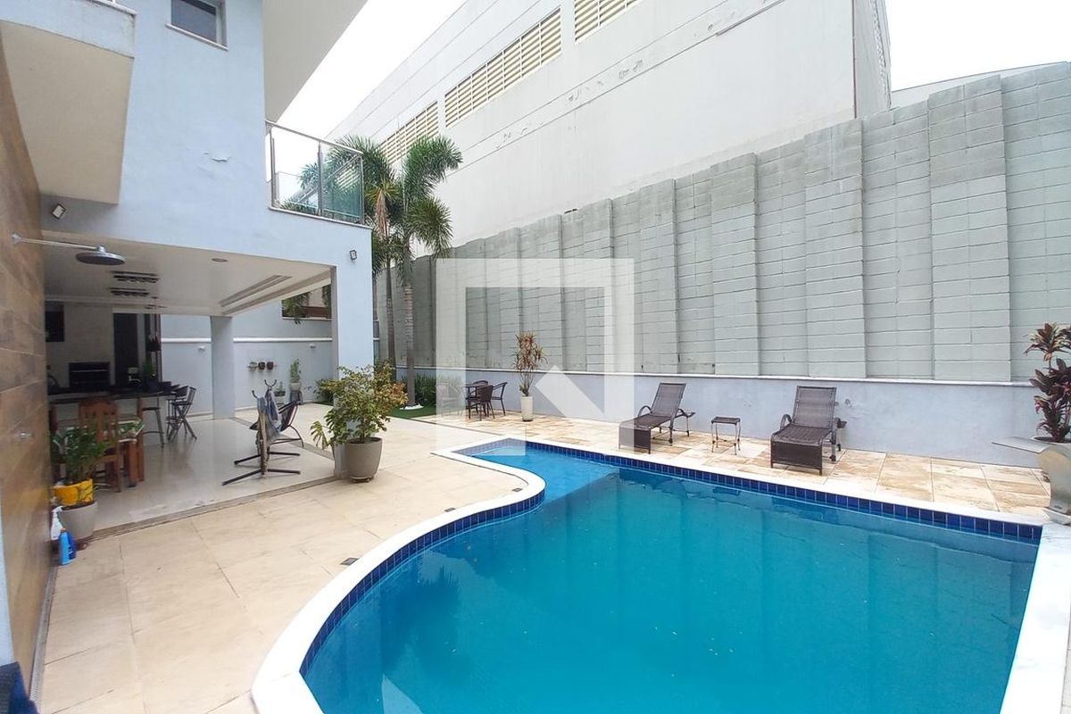 Casa à Venda - Swiss Park, 4 Quartos,  375 m2 em , Campinas - sp | SoloBR