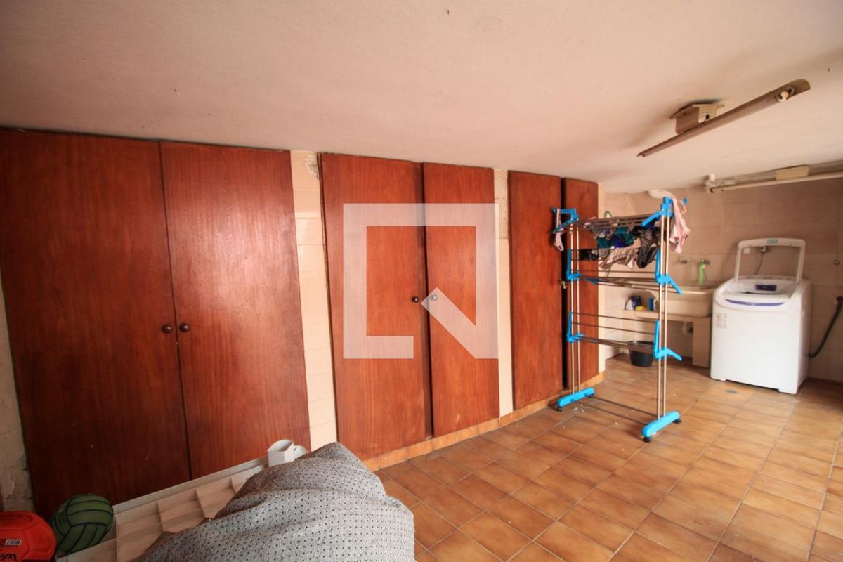 Casa, 3 quartos, 230 m² - Foto 100