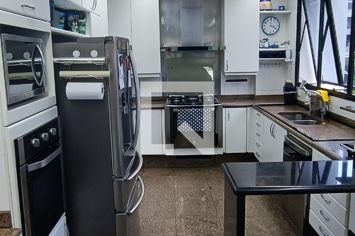 Apartamento, 4 quartos, 330 m² - Foto 114