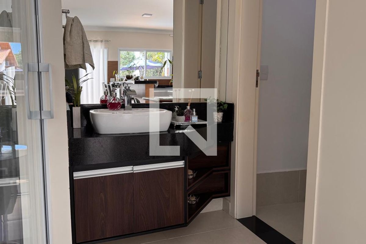 Casa à Venda - Swiss Park, 5 Quartos,  358 m2 em , Campinas - sp | SoloBR