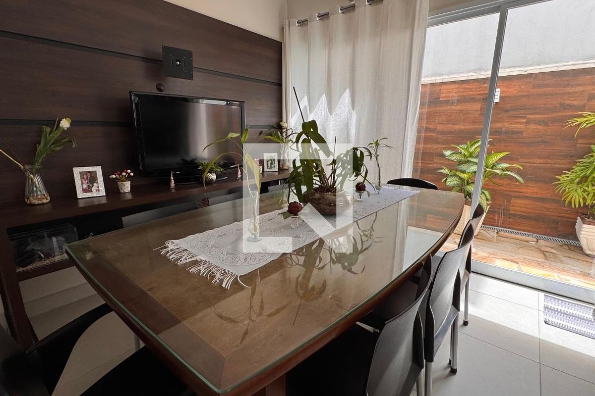 Casa à Venda - Swiss Park, 5 Quartos,  358 m2 em , Campinas - sp | SoloBR