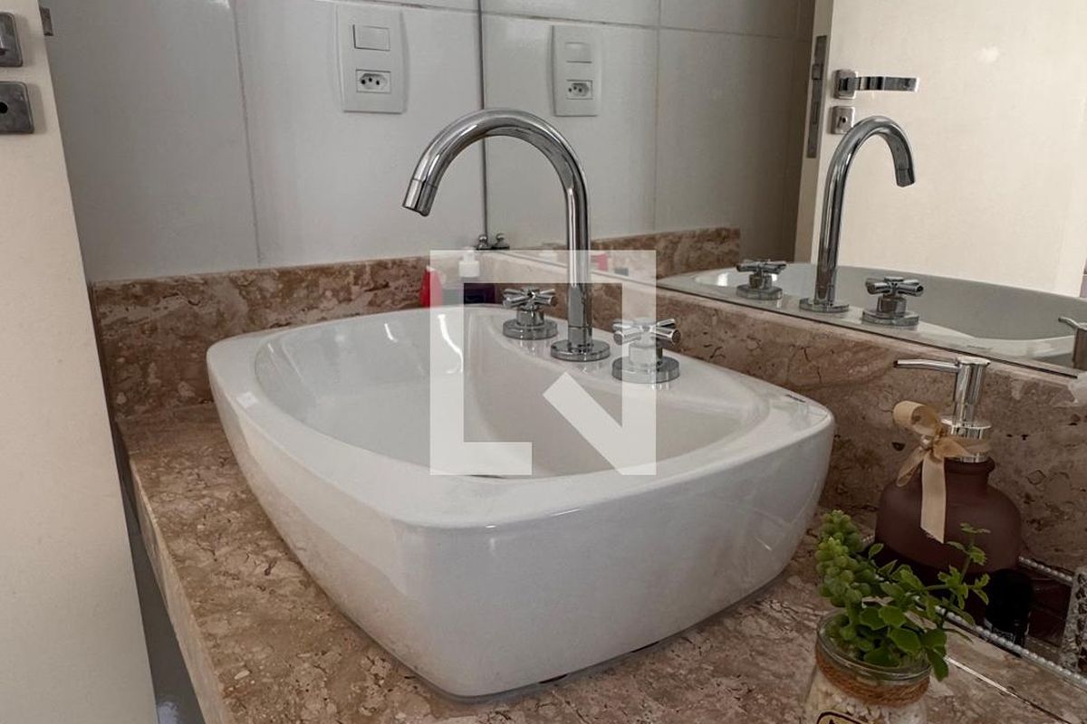 Casa à Venda - Swiss Park, 5 Quartos,  358 m2 em , Campinas - sp | SoloBR