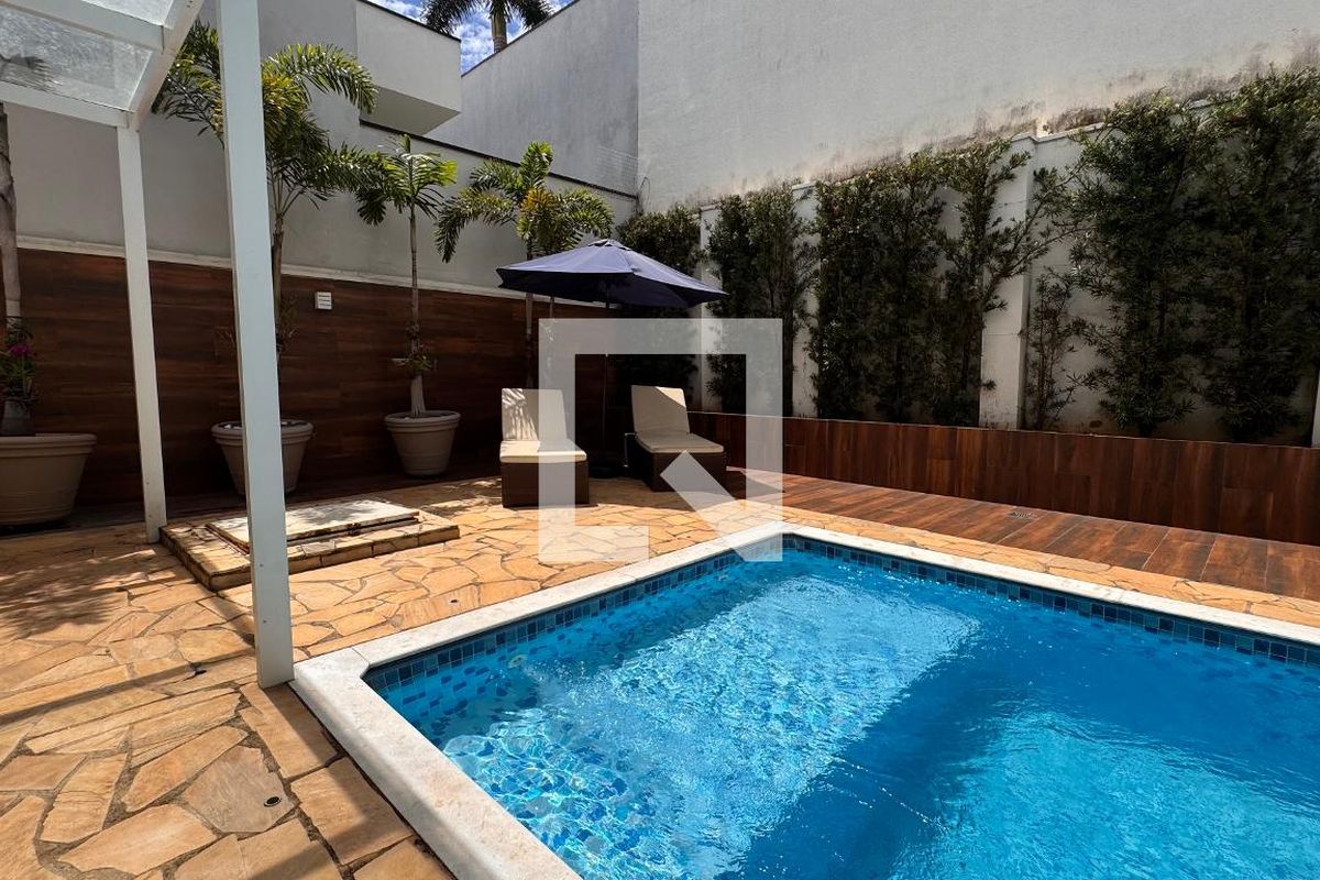 Casa à Venda - Swiss Park, 5 Quartos,  358 m2 em , Campinas - sp | SoloBR