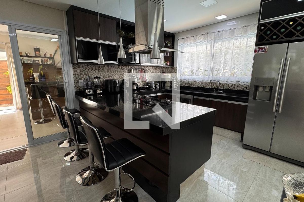 Casa à Venda - Swiss Park, 5 Quartos,  358 m2 em , Campinas - sp | SoloBR