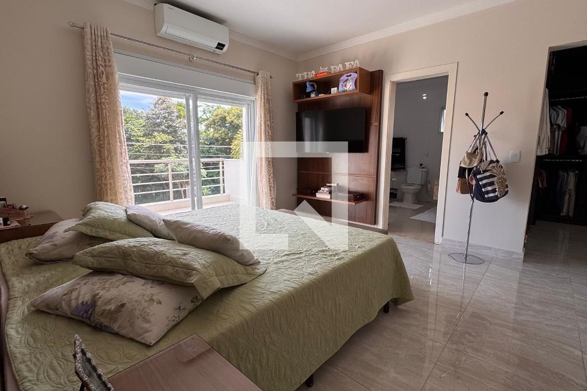 Casa à Venda - Swiss Park, 5 Quartos,  358 m2 em , Campinas - sp | SoloBR