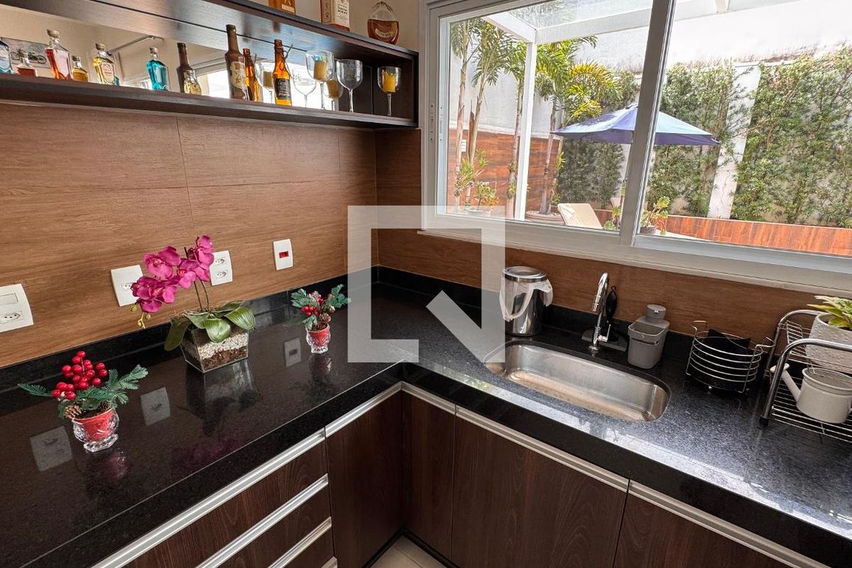 Casa à Venda - Swiss Park, 5 Quartos,  358 m2 em , Campinas - sp | SoloBR