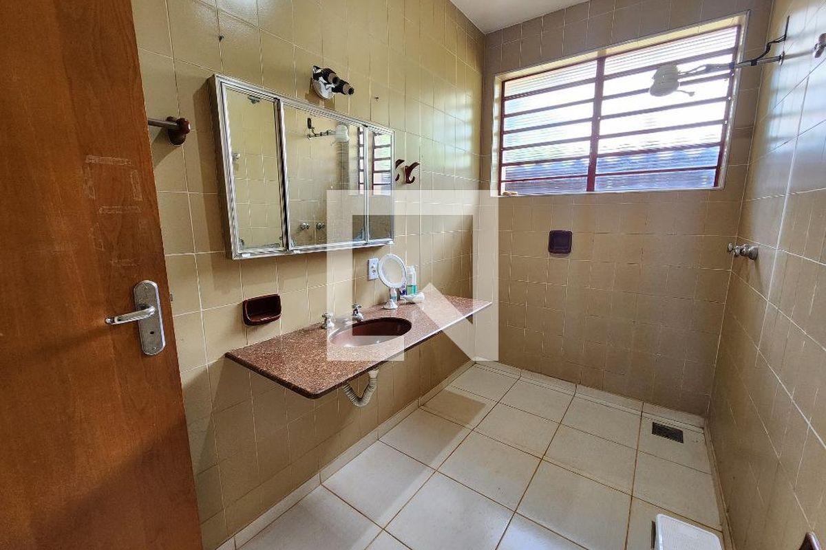 Casa à Venda - Barão Geraldo - Centro, 6 Quartos,  690 m2 em , Campinas - sp | SoloBR