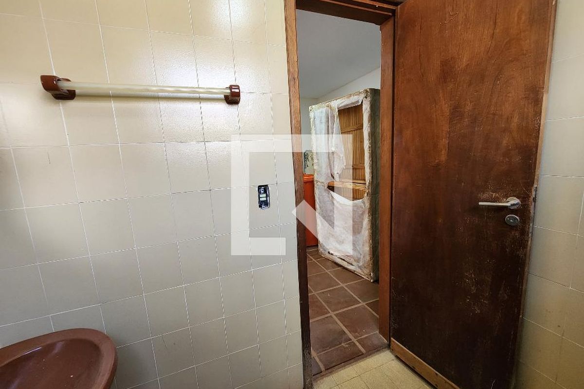 Casa à Venda - Barão Geraldo - Centro, 6 Quartos,  690 m2 em , Campinas - sp | SoloBR