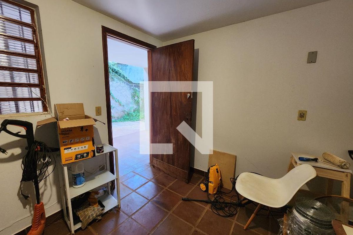 Casa à Venda - Barão Geraldo - Centro, 6 Quartos,  690 m2 em , Campinas - sp | SoloBR