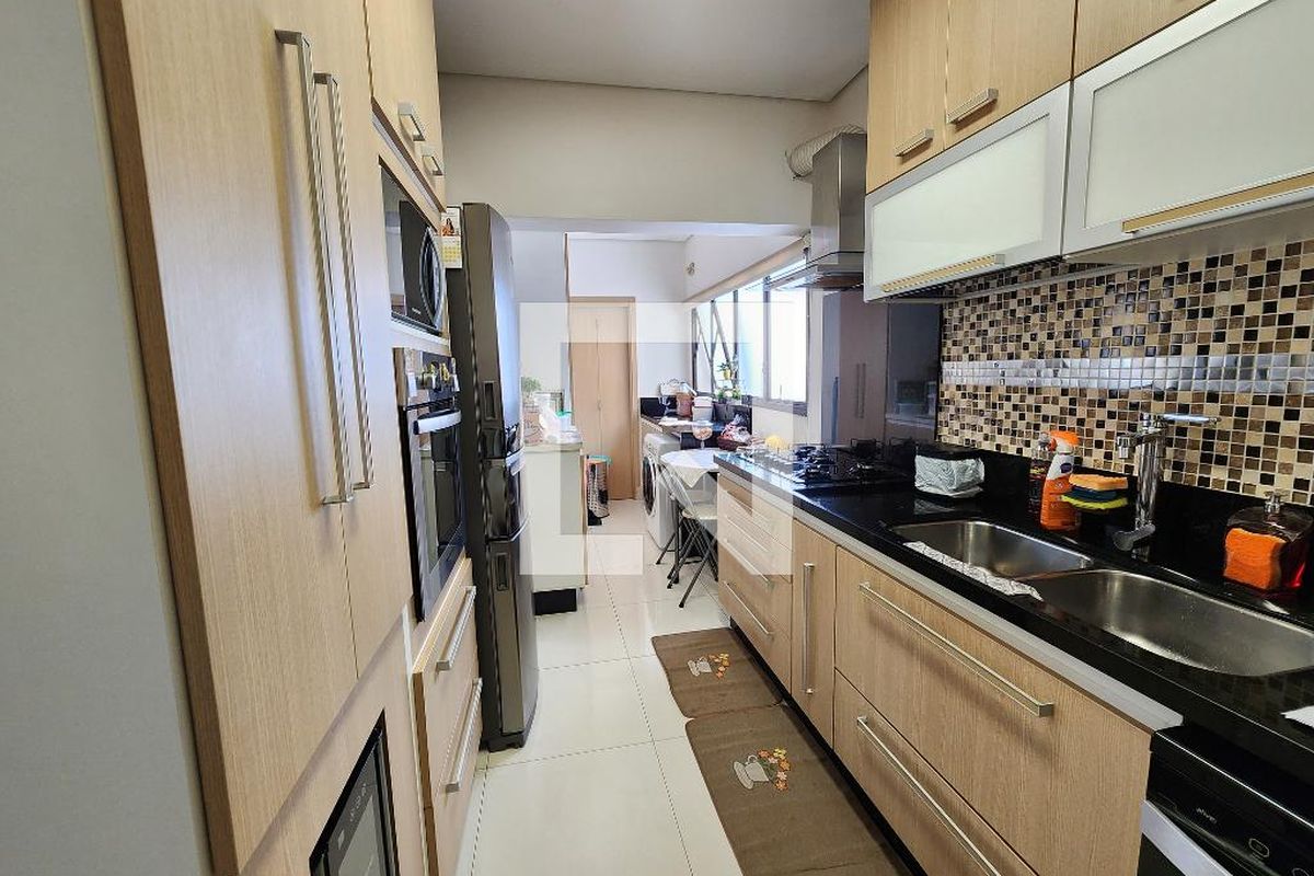 Apartamento à Venda - Bosque, 3 Quartos,  185 m2 em , Campinas - sp | SoloBR