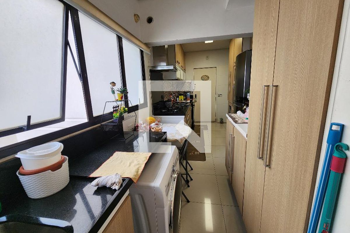 Apartamento à Venda - Bosque, 3 Quartos,  185 m2 em , Campinas - sp | SoloBR
