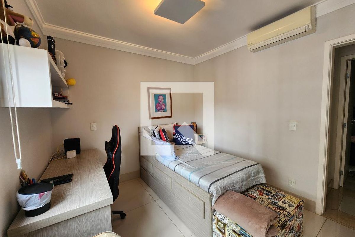 Apartamento à Venda - Bosque, 3 Quartos,  185 m2 em , Campinas - sp | SoloBR