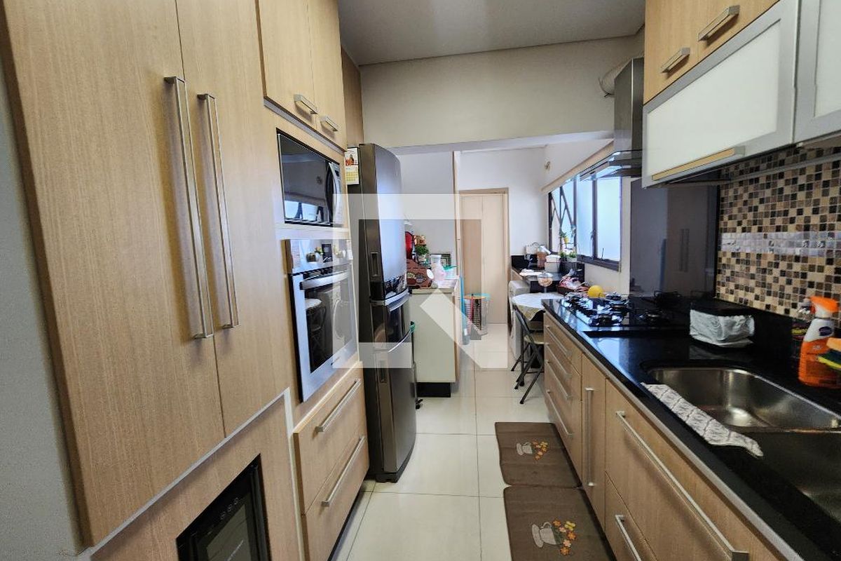 Apartamento à Venda - Bosque, 3 Quartos,  185 m2 em , Campinas - sp | SoloBR