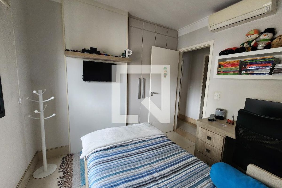 Apartamento à Venda - Bosque, 3 Quartos,  185 m2 em , Campinas - sp | SoloBR