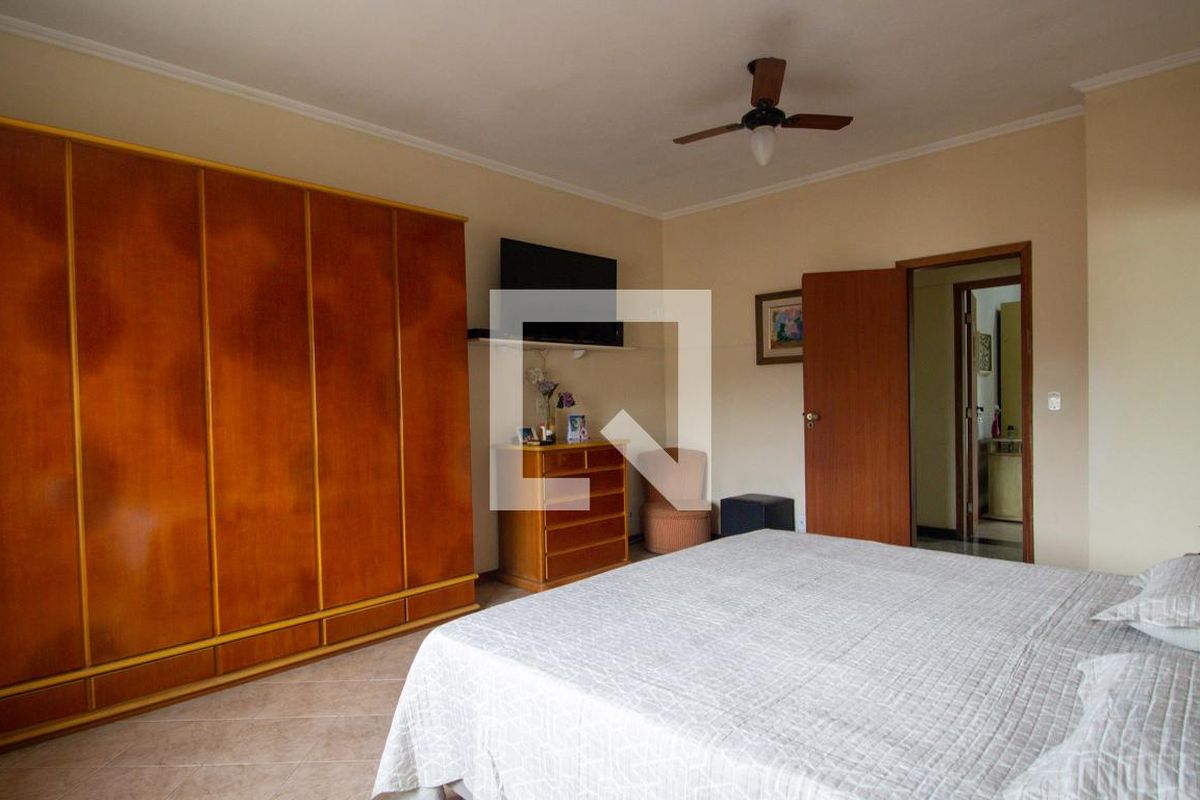 Casa, 3 quartos, 360 m² - Foto 42
