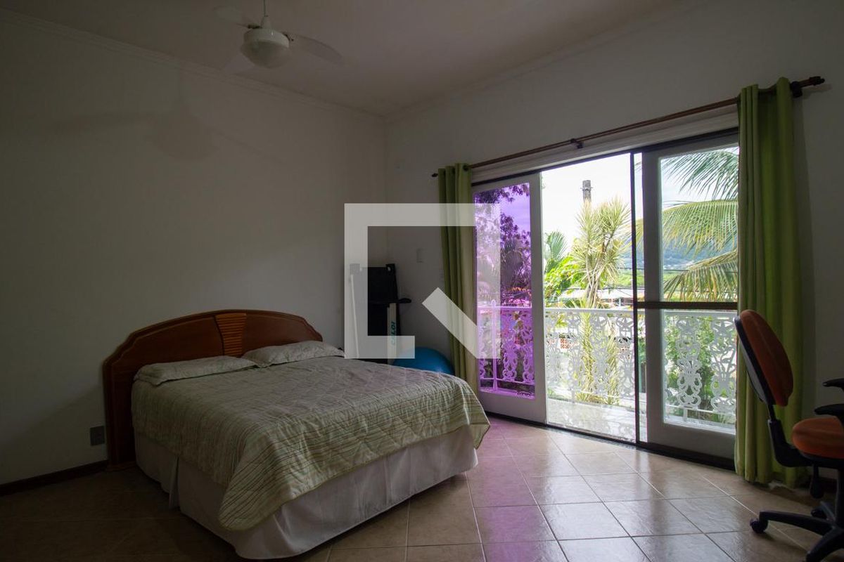 Casa, 3 quartos, 360 m² - Foto 58