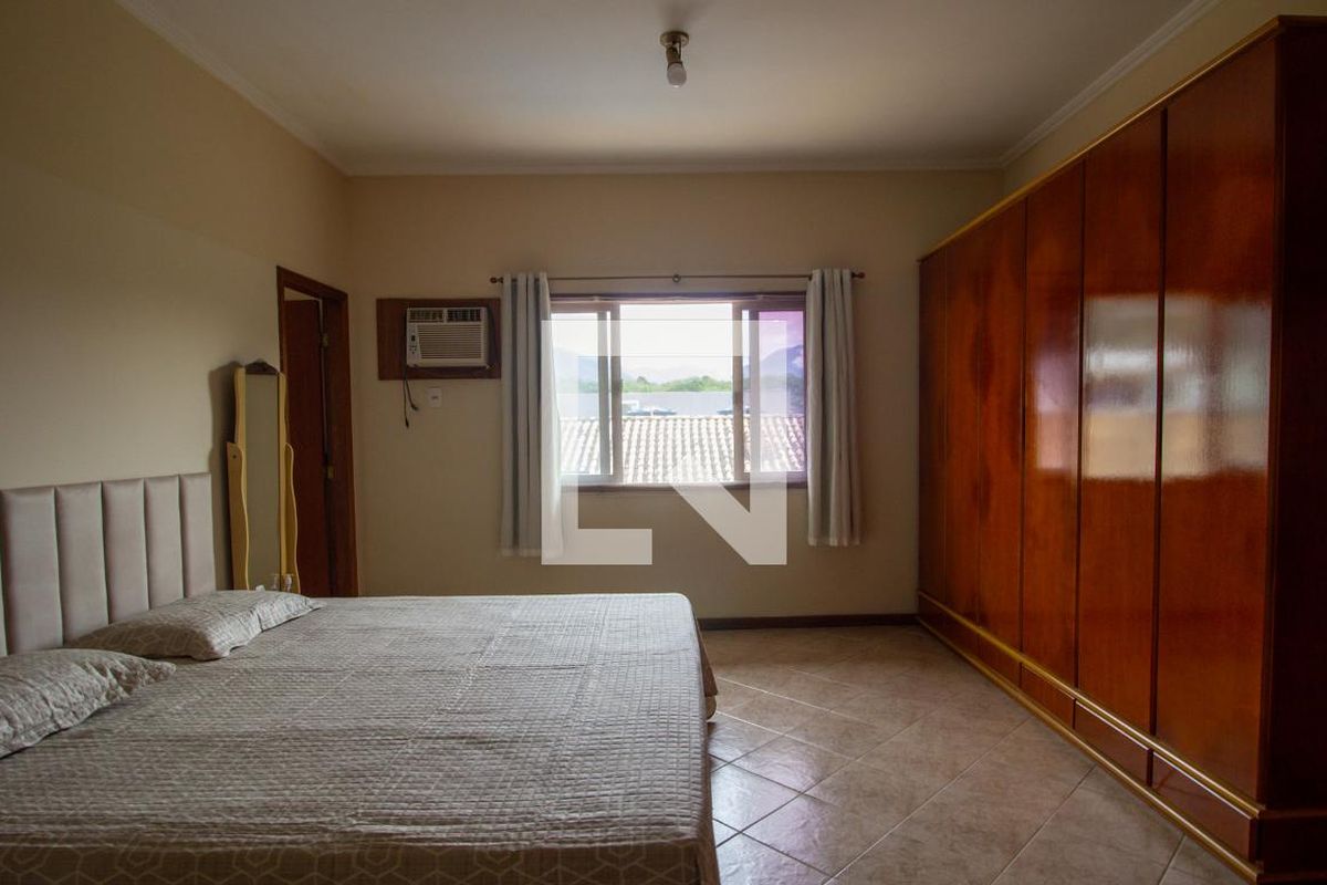 Casa, 3 quartos, 360 m² - Foto 40