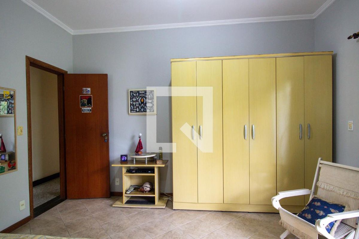 Casa, 3 quartos, 360 m² - Foto 24