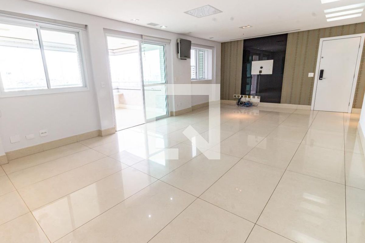 Apartamento, 3 quartos, 146 m² - Foto 2