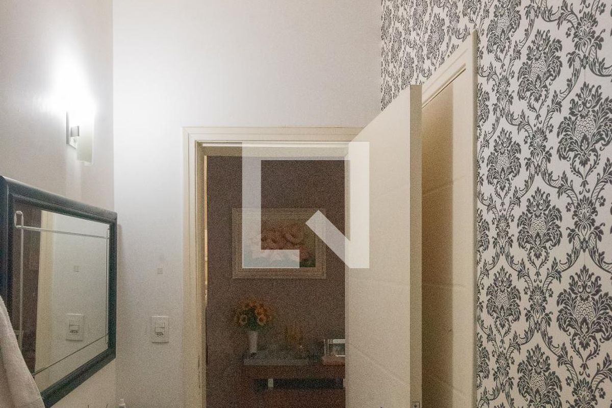 Casa à Venda - Swiss Park, 4 Quartos,  317 m2 em , Campinas - sp | SoloBR