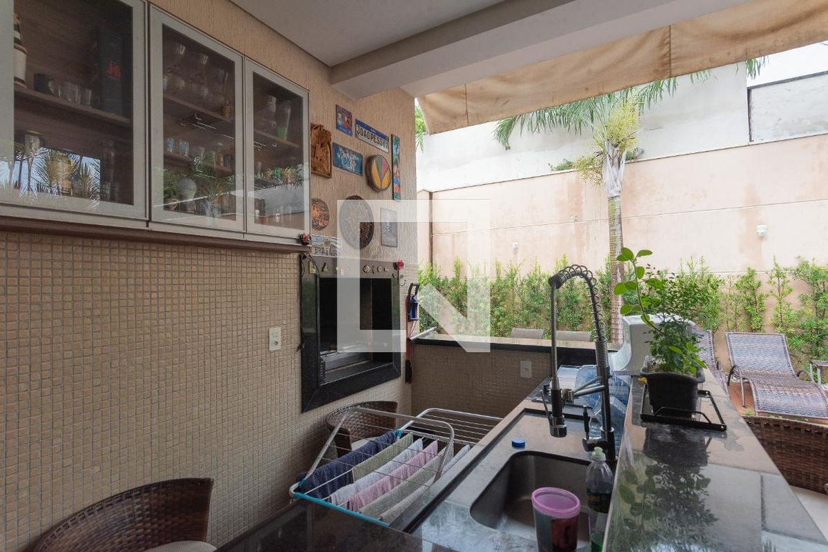 Casa à Venda - Swiss Park, 4 Quartos,  317 m2 em , Campinas - sp | SoloBR