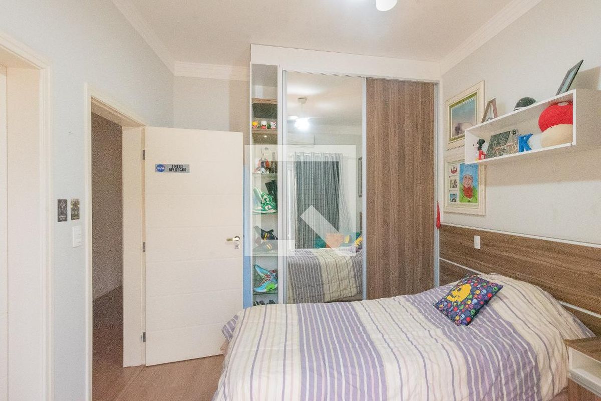 Casa à Venda - Swiss Park, 4 Quartos,  317 m2 em , Campinas - sp | SoloBR