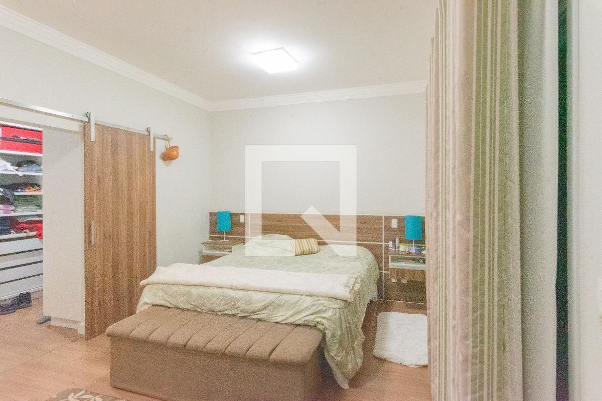 Casa à Venda - Swiss Park, 4 Quartos,  317 m2 em , Campinas - sp | SoloBR