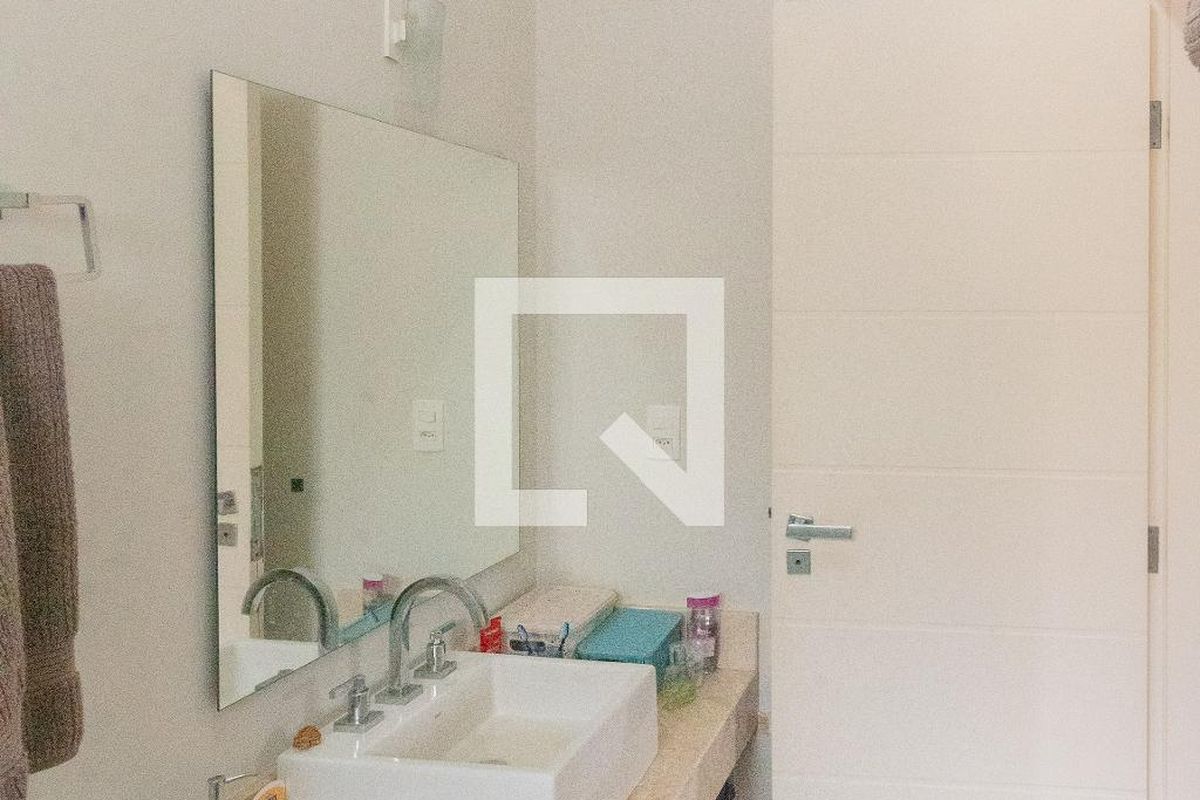 Casa à Venda - Swiss Park, 4 Quartos,  317 m2 em , Campinas - sp | SoloBR