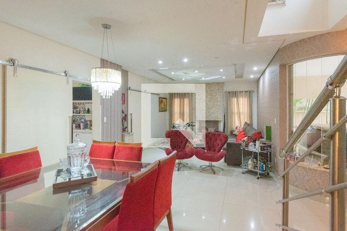 Casa à Venda - Swiss Park, 4 Quartos,  317 m2 em , Campinas - sp | SoloBR