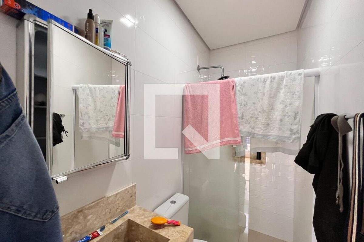 Casa à Venda - Swiss Park, 3 Quartos,  250 m2 em , Campinas - sp | SoloBR