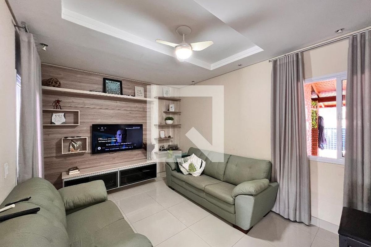 Casa à Venda - Swiss Park, 3 Quartos,  250 m2 em , Campinas - sp | SoloBR