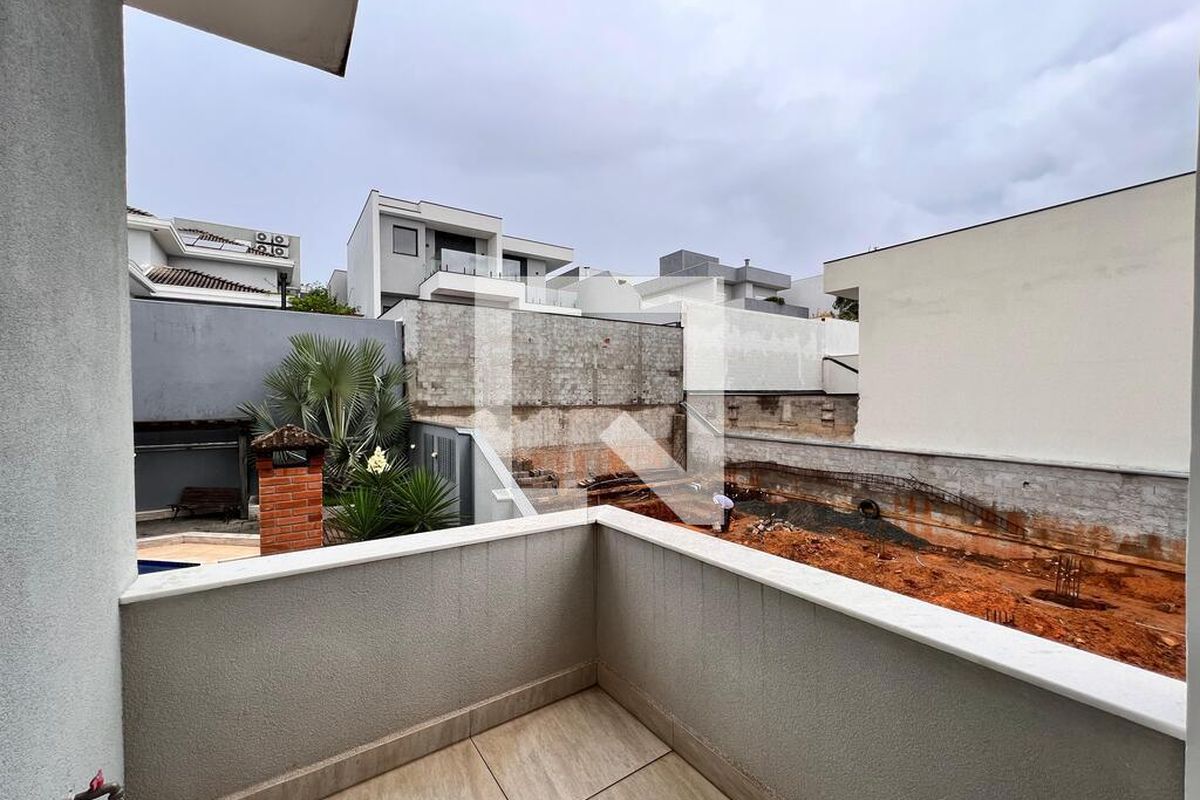 Casa à Venda - Swiss Park, 3 Quartos,  250 m2 em , Campinas - sp | SoloBR