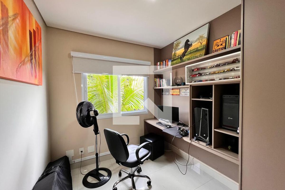 Casa à Venda - Swiss Park, 3 Quartos,  250 m2 em , Campinas - sp | SoloBR