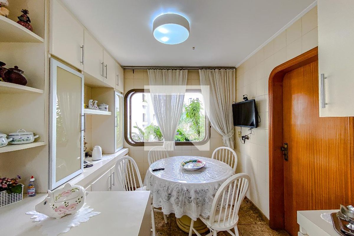 Apartamento, 4 quartos, 219 m² - Foto 110