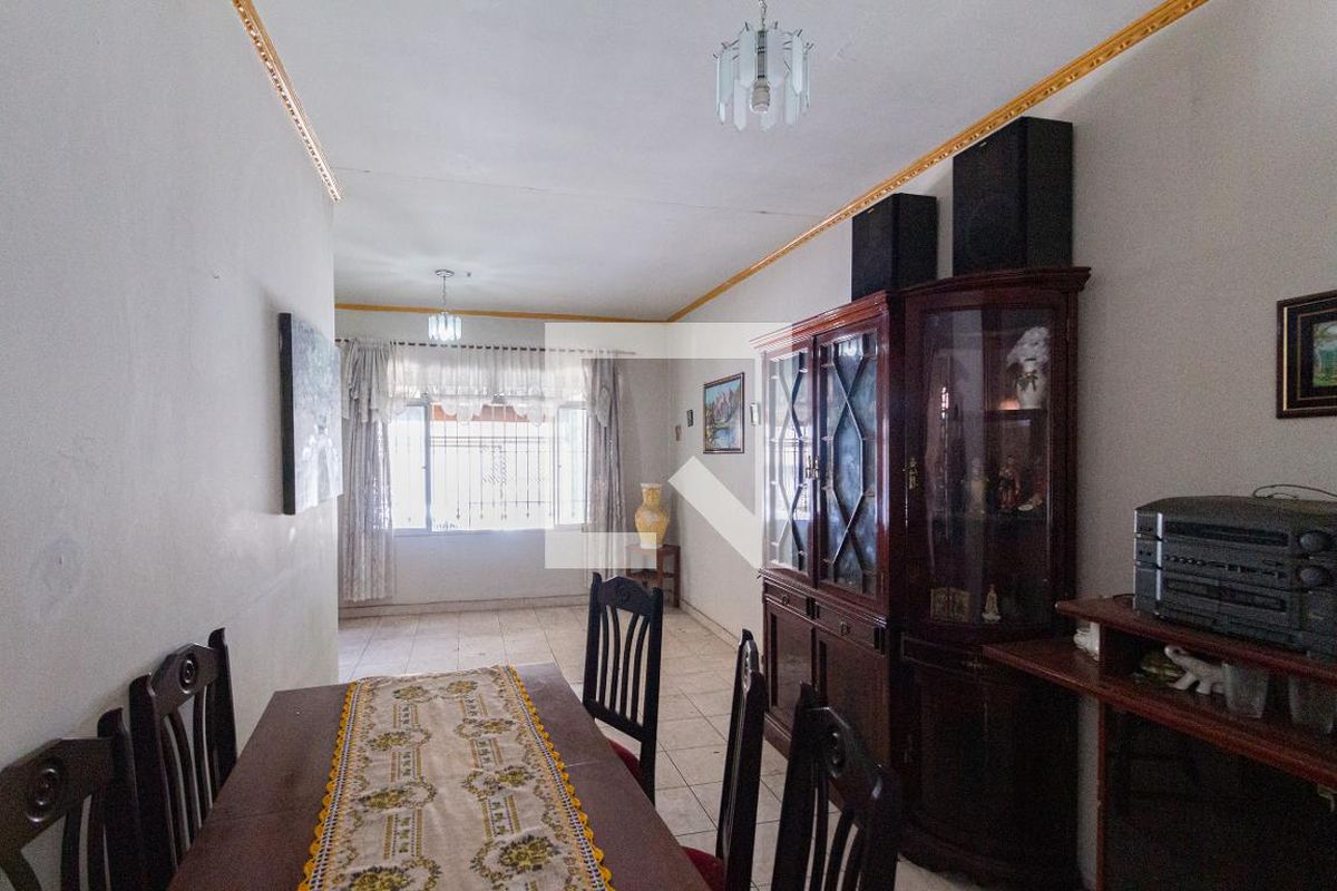 Casa, 3 quartos, 223 m² - Foto 8
