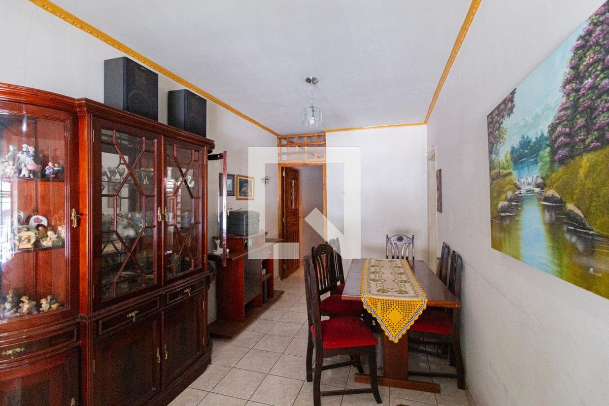 Casa, 3 quartos, 223 m² - Foto 4