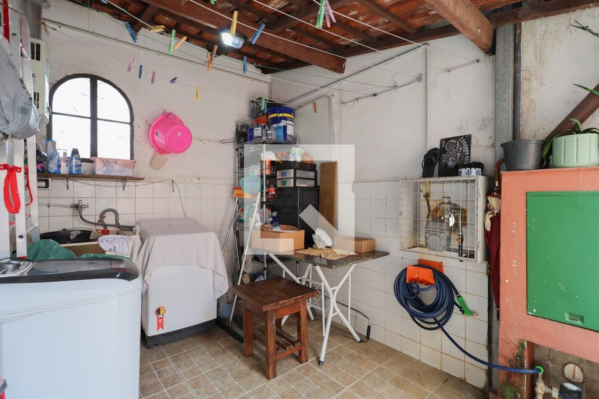 Casa, 6 quartos, 225 m² - Foto 36