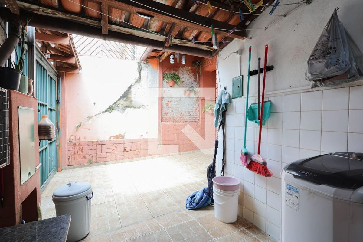 Casa, 6 quartos, 225 m² - Foto 40