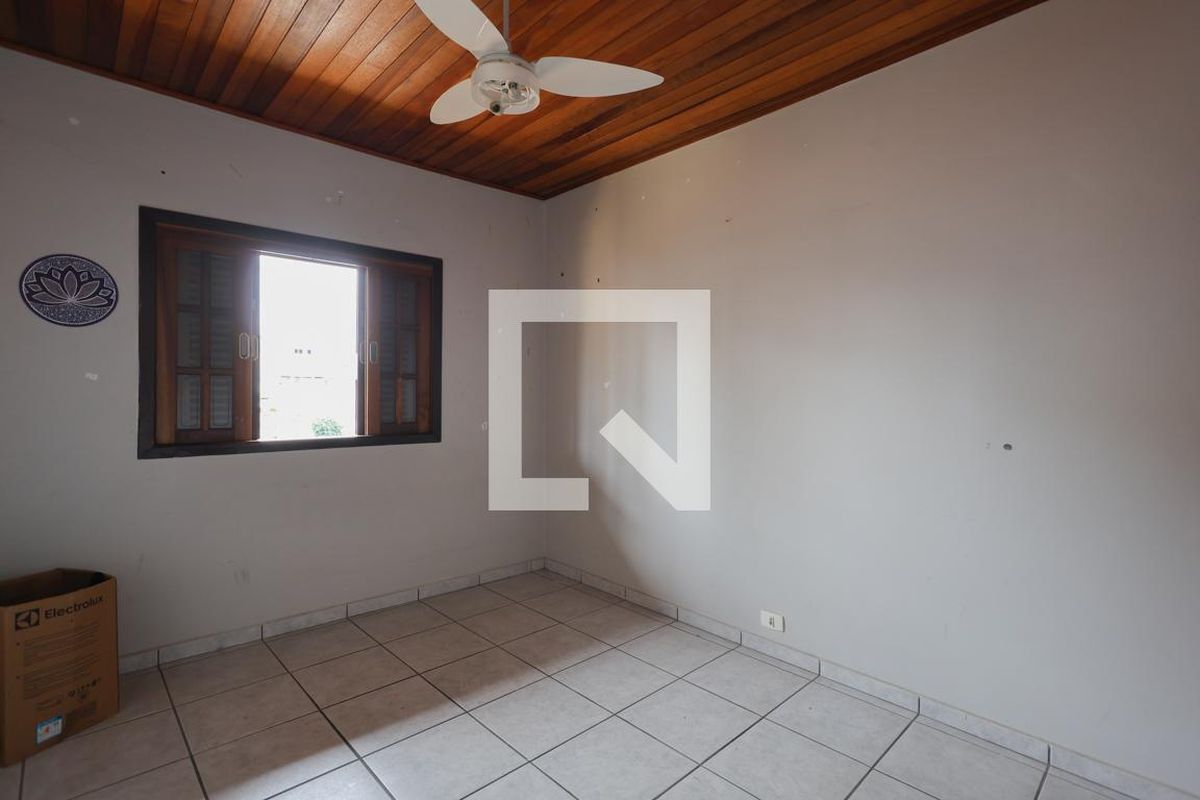 Casa, 6 quartos, 225 m² - Foto 76