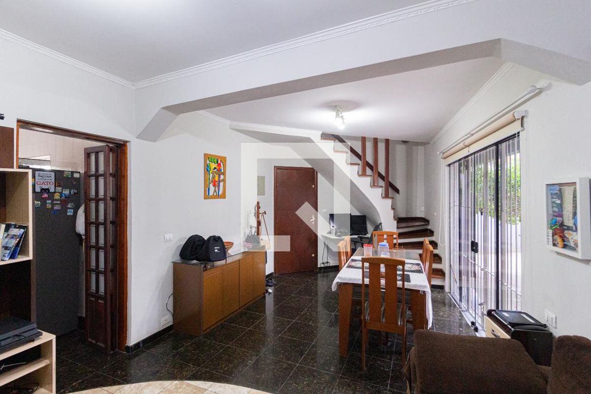 Casa, 4 quartos, 141 m² - Foto 2