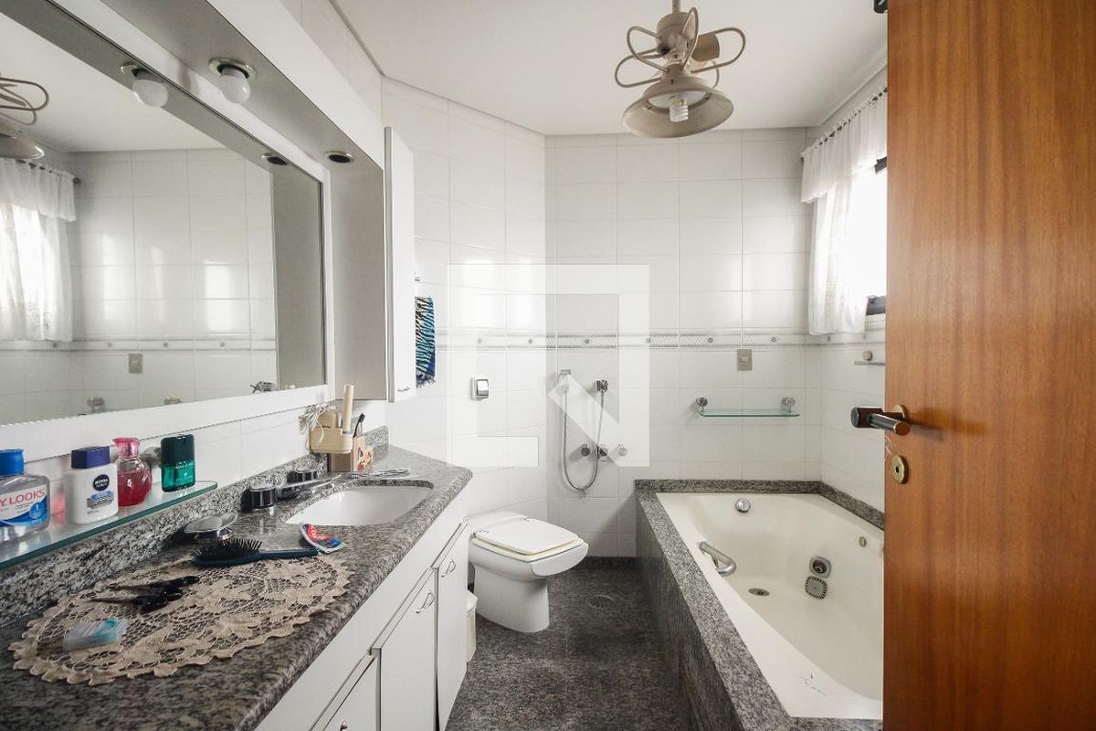 Apartamento, 3 quartos, 200 m² - Foto 44