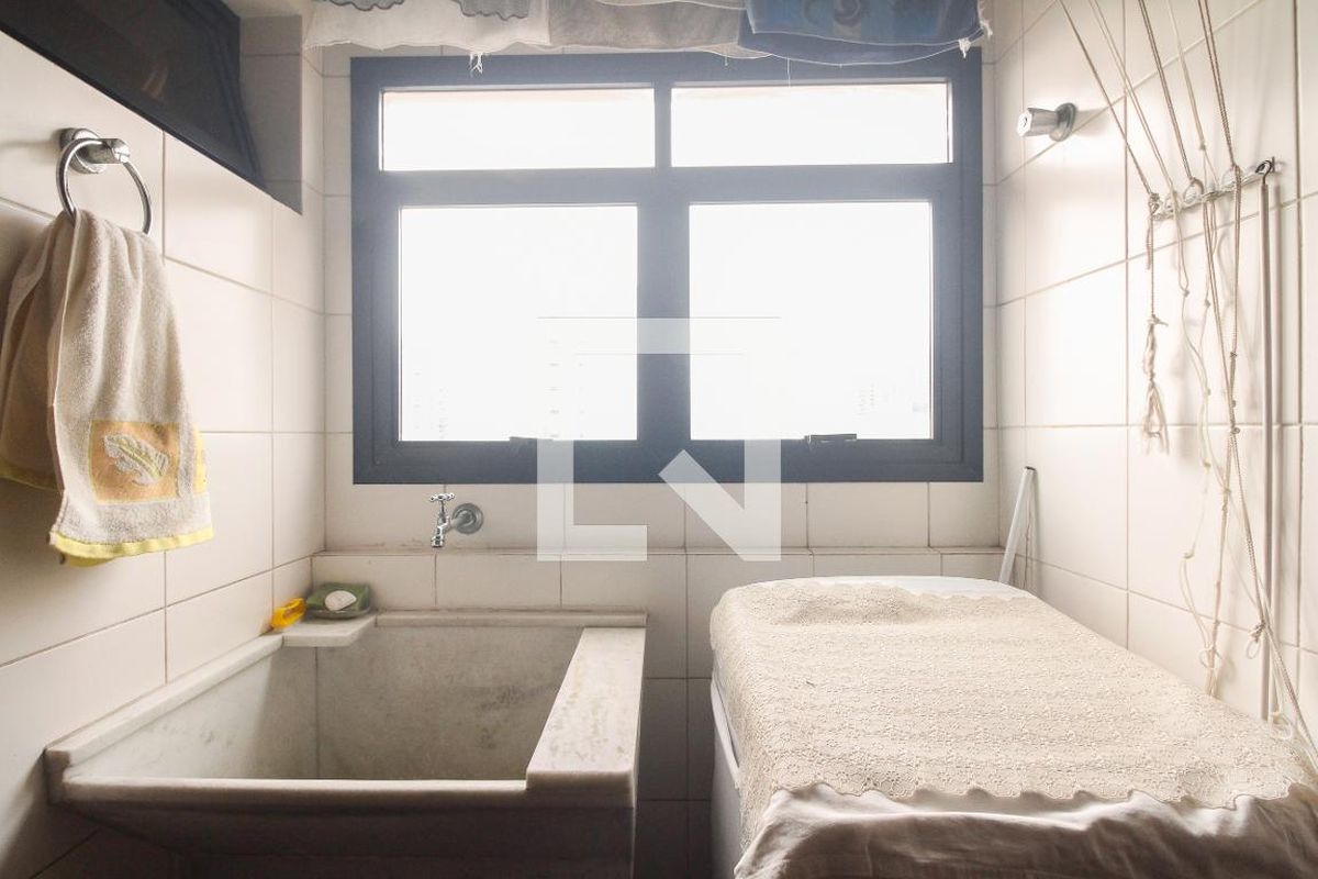 Apartamento, 3 quartos, 200 m² - Foto 120