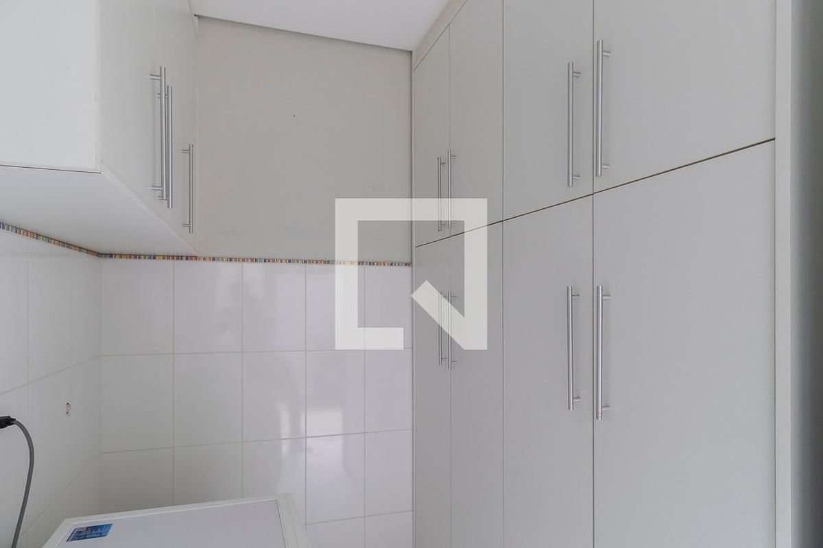 Casa à Venda - Swiss Park, 4 Quartos,  322 m2 em , Campinas - sp | SoloBR