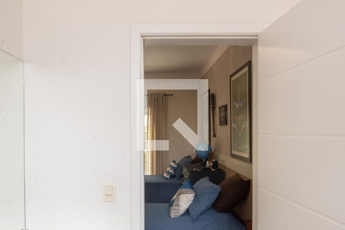 Casa à Venda - Swiss Park, 4 Quartos,  480 m2 em , Campinas - sp | SoloBR