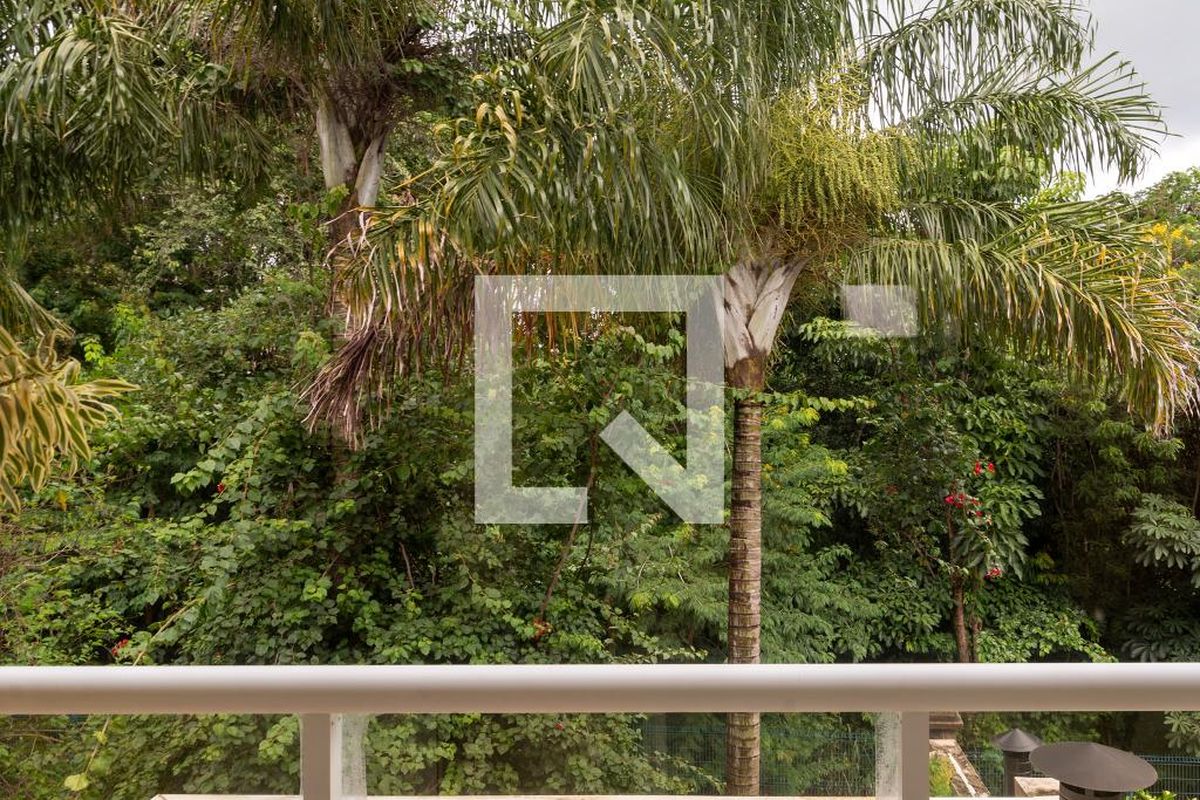 Casa à Venda - Swiss Park, 4 Quartos,  480 m2 em , Campinas - sp | SoloBR