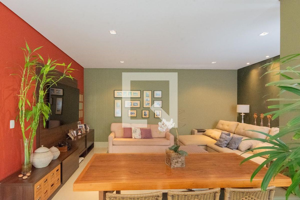 Casa à Venda - Swiss Park, 4 Quartos,  480 m2 em , Campinas - sp | SoloBR