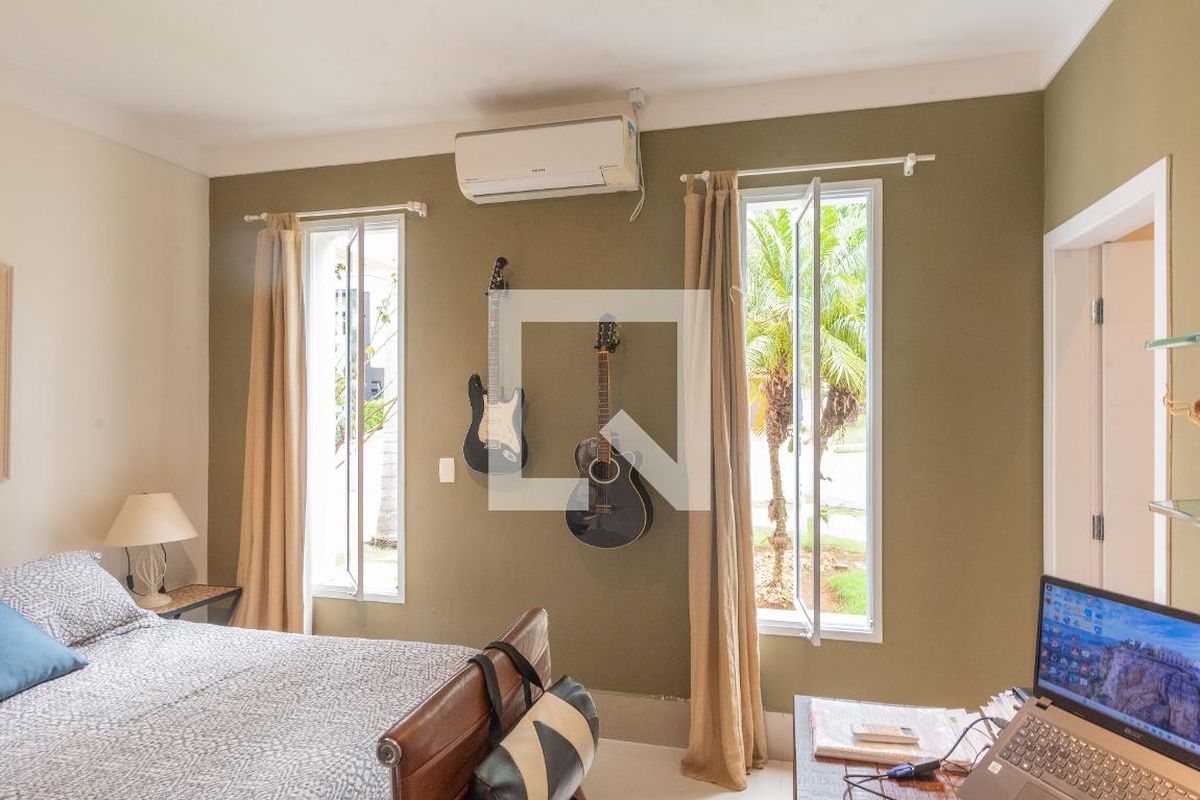 Casa à Venda - Swiss Park, 4 Quartos,  480 m2 em , Campinas - sp | SoloBR