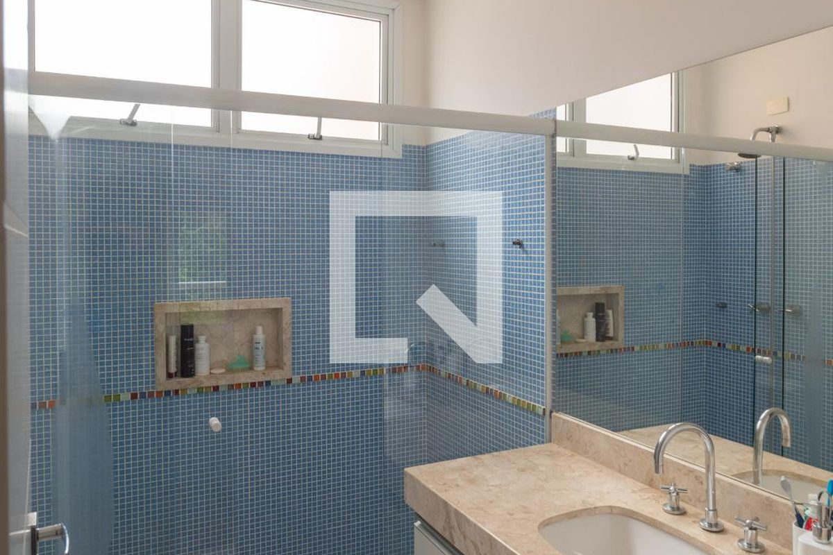 Casa à Venda - Swiss Park, 4 Quartos,  480 m2 em , Campinas - sp | SoloBR