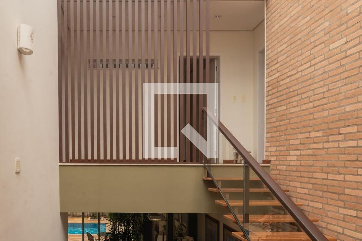 Casa à Venda - Swiss Park, 4 Quartos,  480 m2 em , Campinas - sp | SoloBR