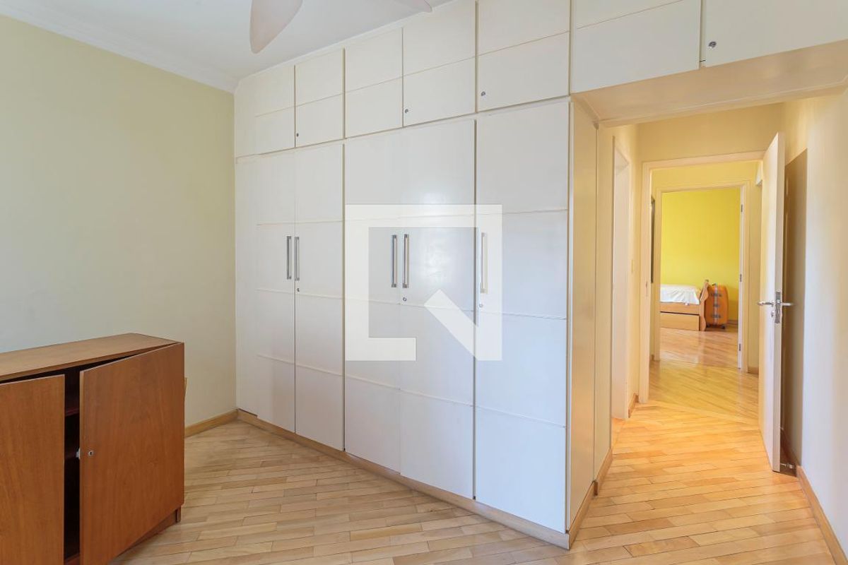 Casa, 4 quartos, 248 m² - Foto 45